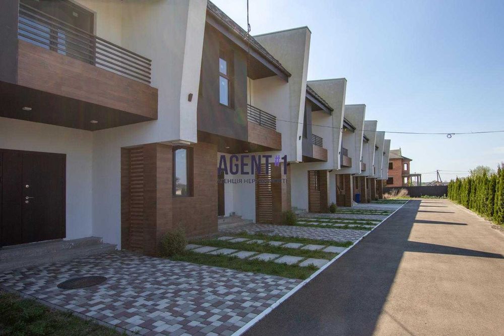 Таунхаус в закритому комплексі. Білогородка