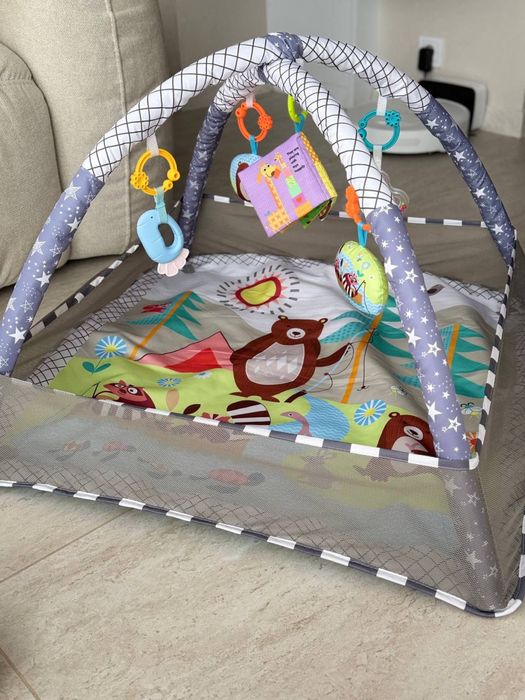 Розвиваючий дитячий килимок