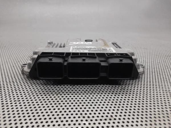 Centralina motor / ECU PEUGEOT 3008 I (0U_)