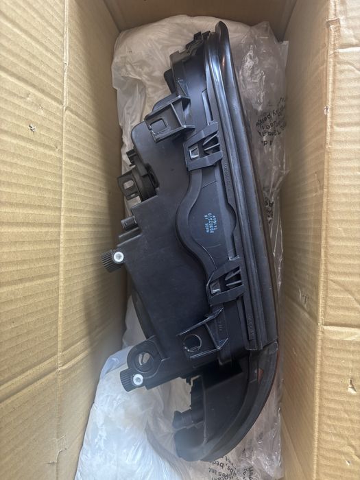 BMW Seria 5 E39 Sedan prawa lampa przod TYC 20-0379-05-2