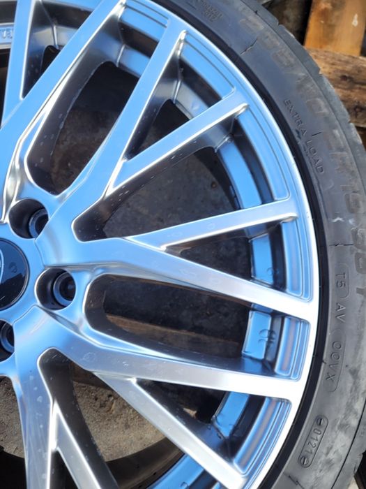 Opony letnie 235 40 r19