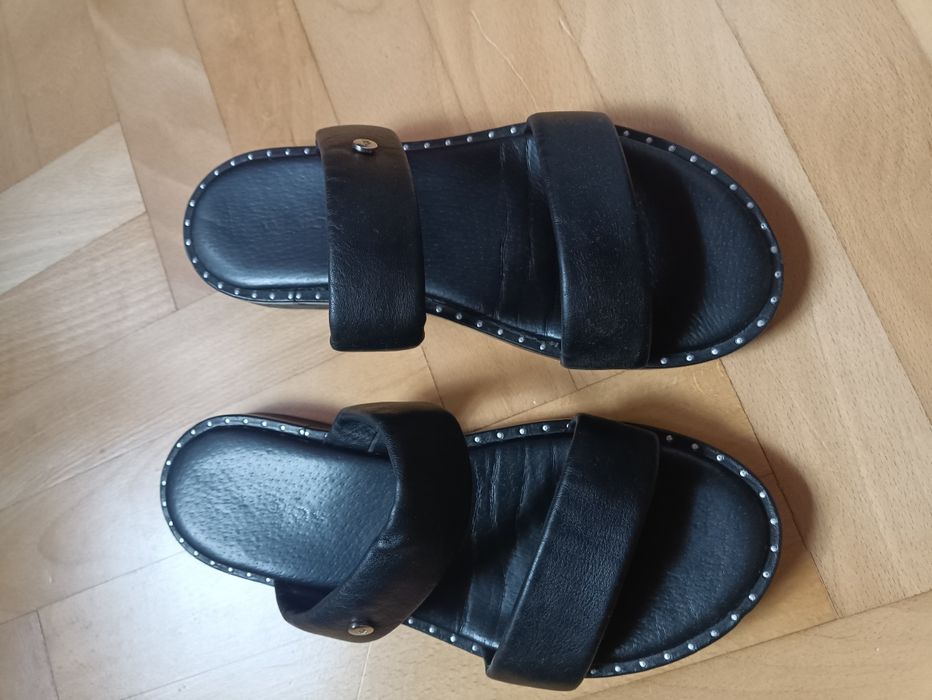 Klapki Wojas, skóra