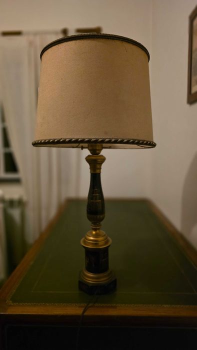 Conjunto de mobiliario antigo