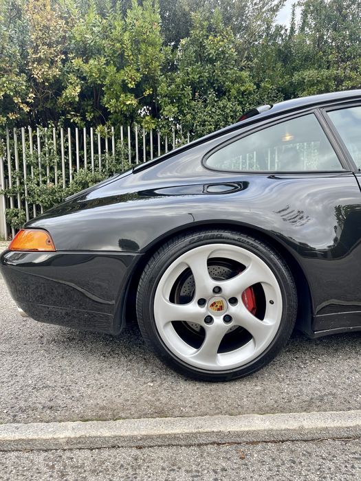 Porsche 911 Carrera 993