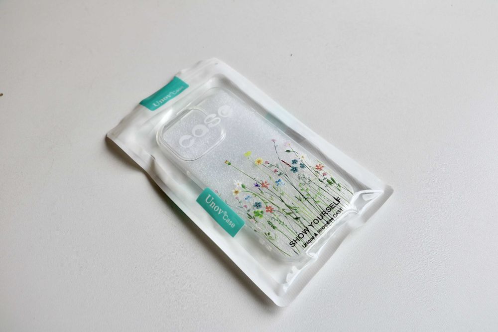 чехол Unov Case Flower Bouquet для iPhone 13 Pro/14 Pro новый