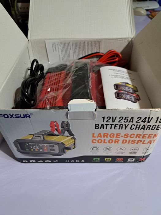 Зарядний пристрій 25A Foxsur  FPT-250 бустер