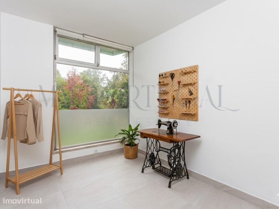 Escritório funcional em espaço de co-work 'Office Salgueiro Maia', ...