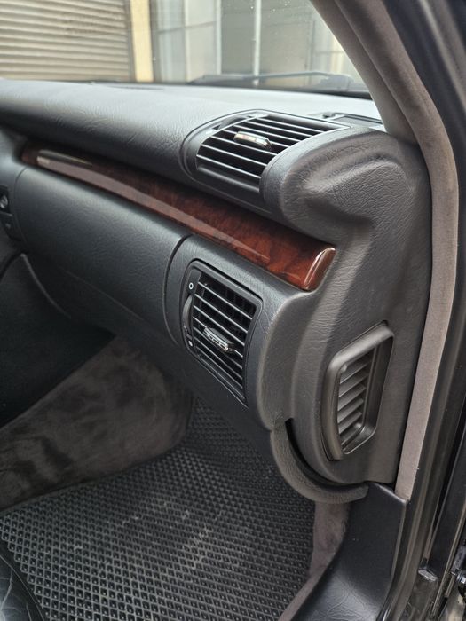 Audi A8 4.2 V8 газ/бенз quattro