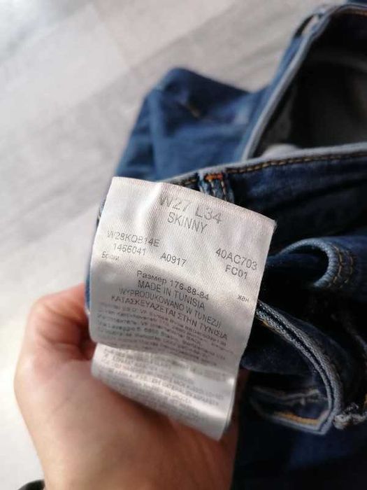 Spodnie wrangler jeansy rurki dżinsowe S rurki skinny z wysokim stanem