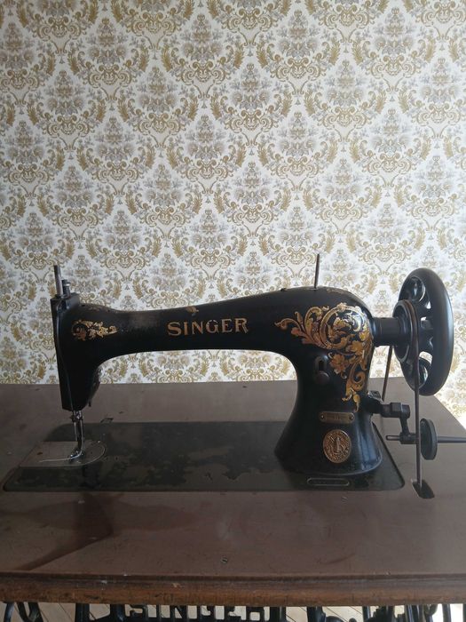 Швейна машинка Singer 16K33 1902 року