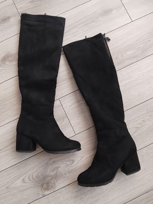 Продам зимові замшеві сапожки