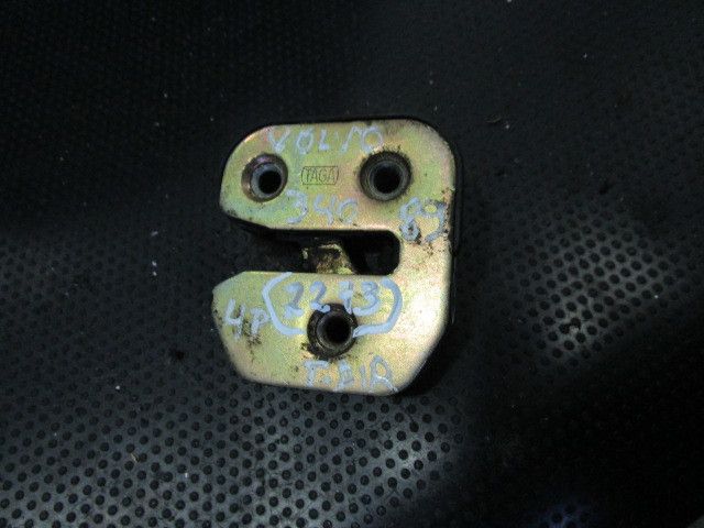 Fechadura / fecho porta trás direito VOLVO 340-360 (343, 345)