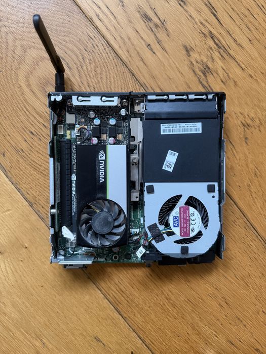 Lenovo ThinkStation P350 Tiny Intel i9 nVidia T600 16Gb RAM