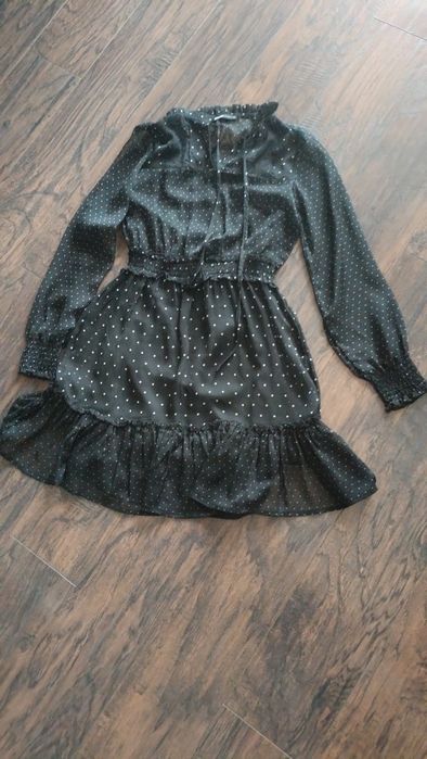 Sukienka Cropp XS czarna w kropki