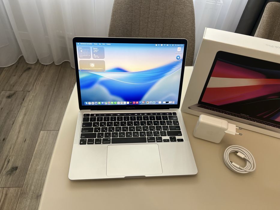 Macbook Pro M1 256гб 88%