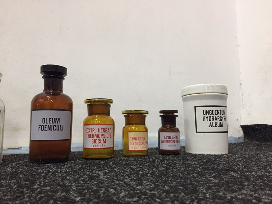 Медичні Аптечні банки