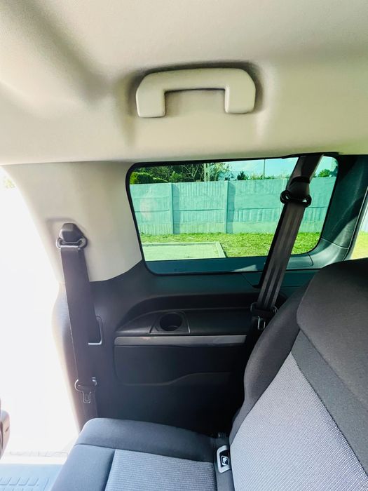 Wynajmę Bus 9 osobowy Zafira Life EXTRA long