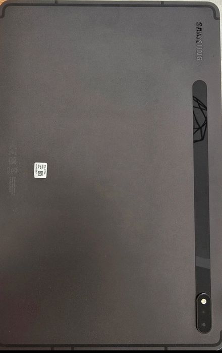 Galaxy Tab S8 com capa reclado e touchpad