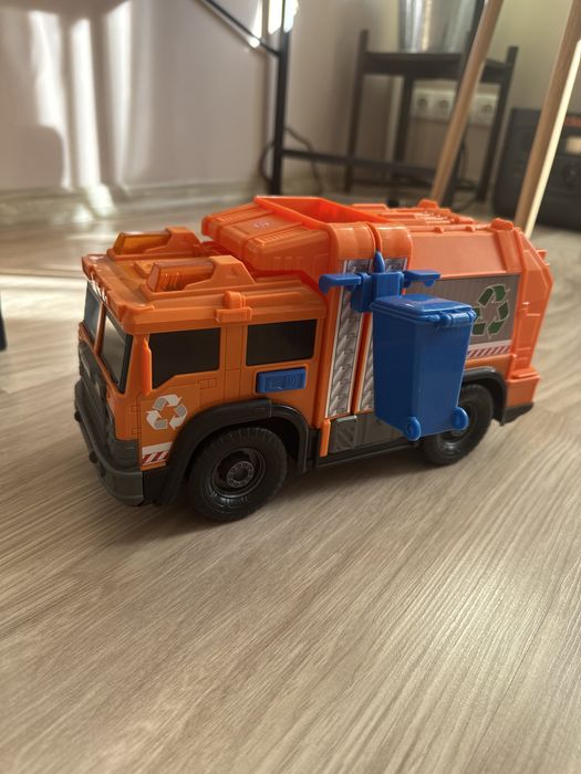 Сміттєвоз Dickie Toys зі світлом та музикою