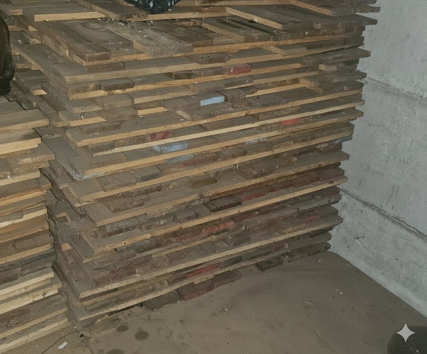 Deski i kantówki z rozbiórki
