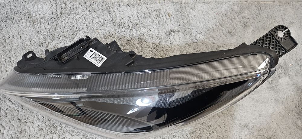 Reflektor Lampa Lewa Przód LED  FORD FOCUS MKIII
