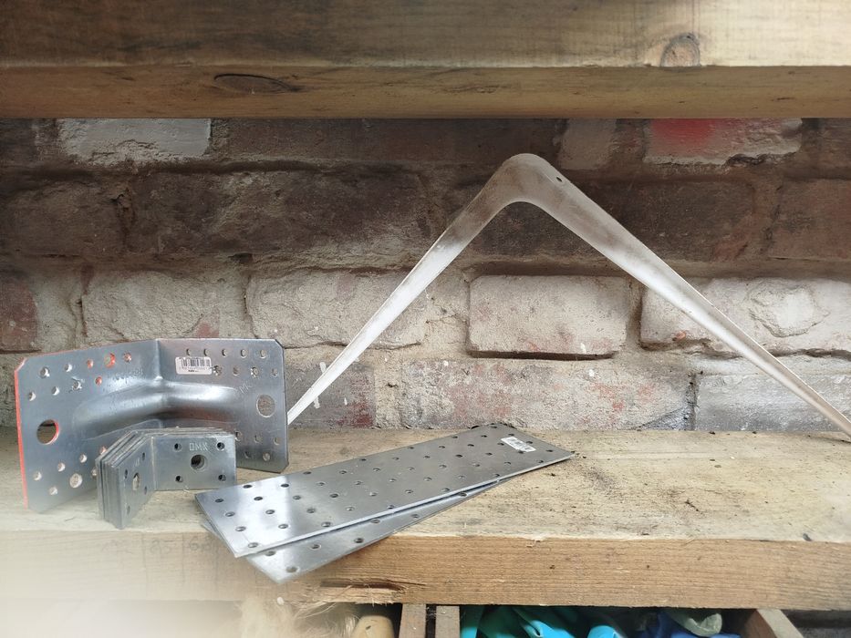 Kątowniki , łączniki, wspornik -zestaw