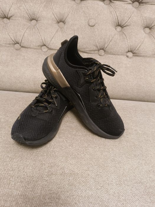 Женские кроссовки Puma