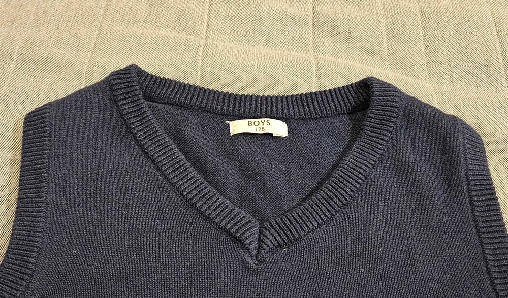 Pulower granatowy rozm. 128