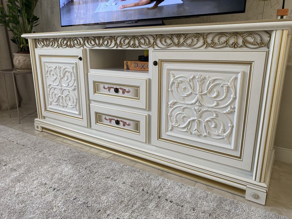 Тумба під телевізор