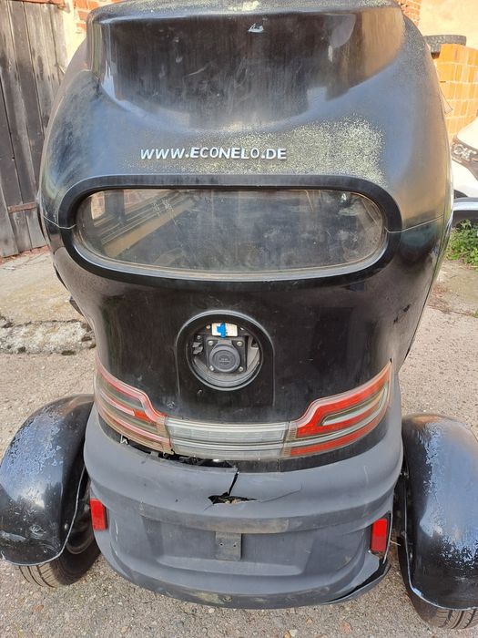 Skuter trójkołowy Econelo elektryczny