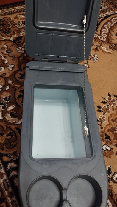 Продам автомобільний холодильник