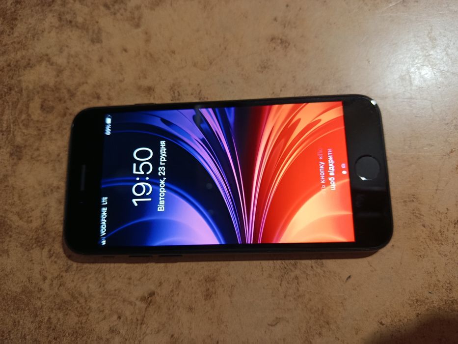 Айфон 7 все працює