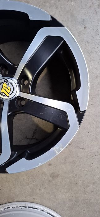 Felgi aluminiowe 17  5x112 polecam