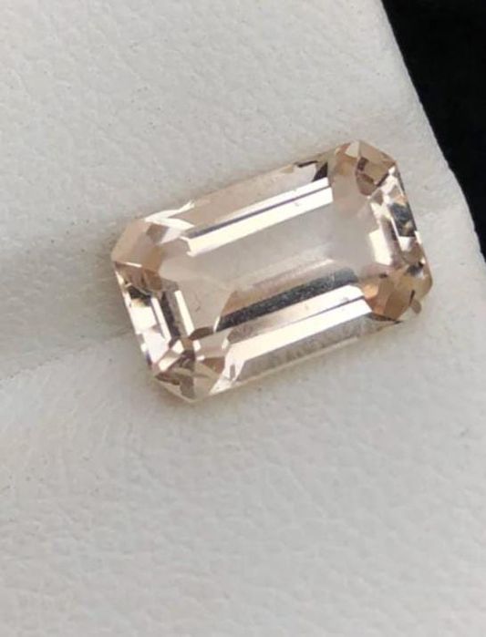 Topázio Amarelo "Champagne" Natural 4,10ct - Corte Esmeralda