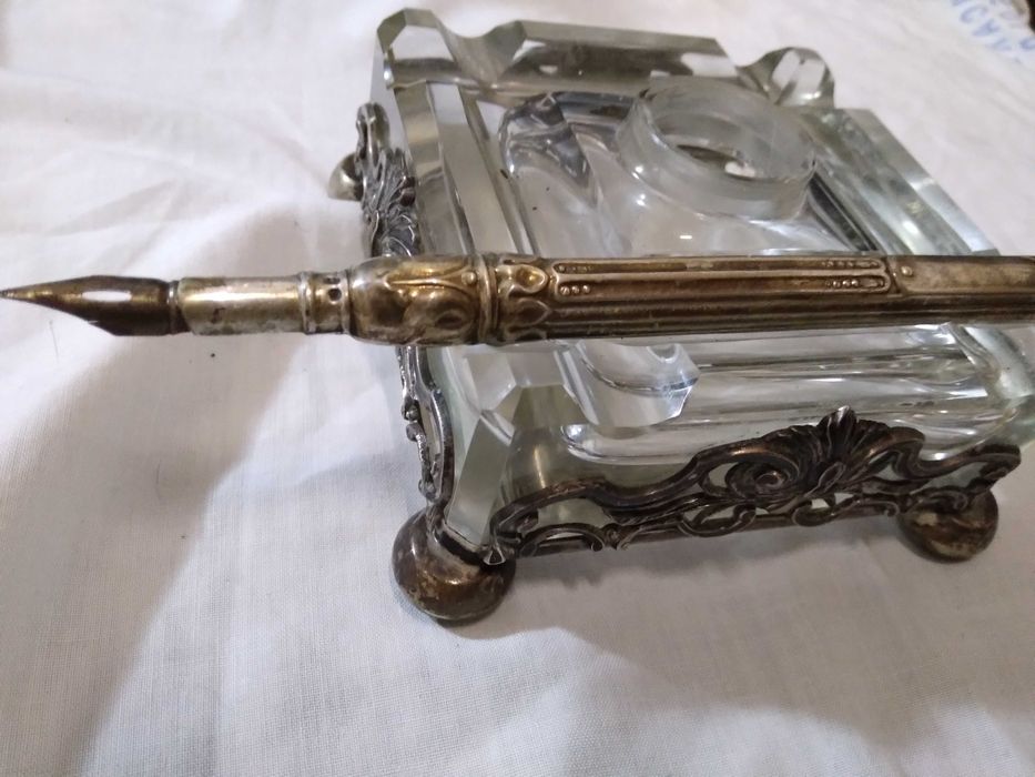 Tinteiro e caneta em prata