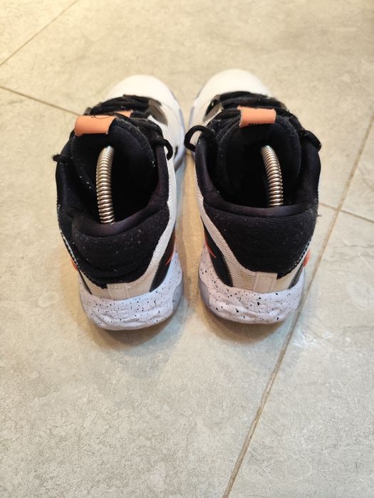 Кросівки Nike PG 6 "Fluoro"