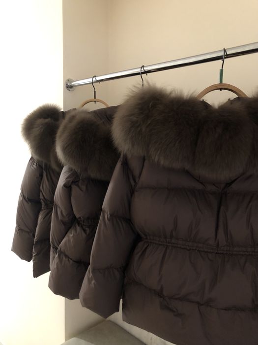 Пуховик,куртка,курточка з песцем.