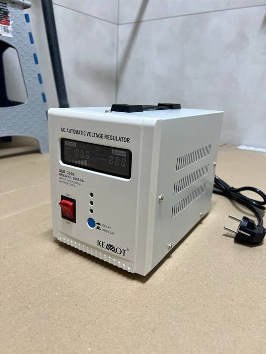 Стабілізатор напруги KEMOT SER-2000 /1000VA Польша