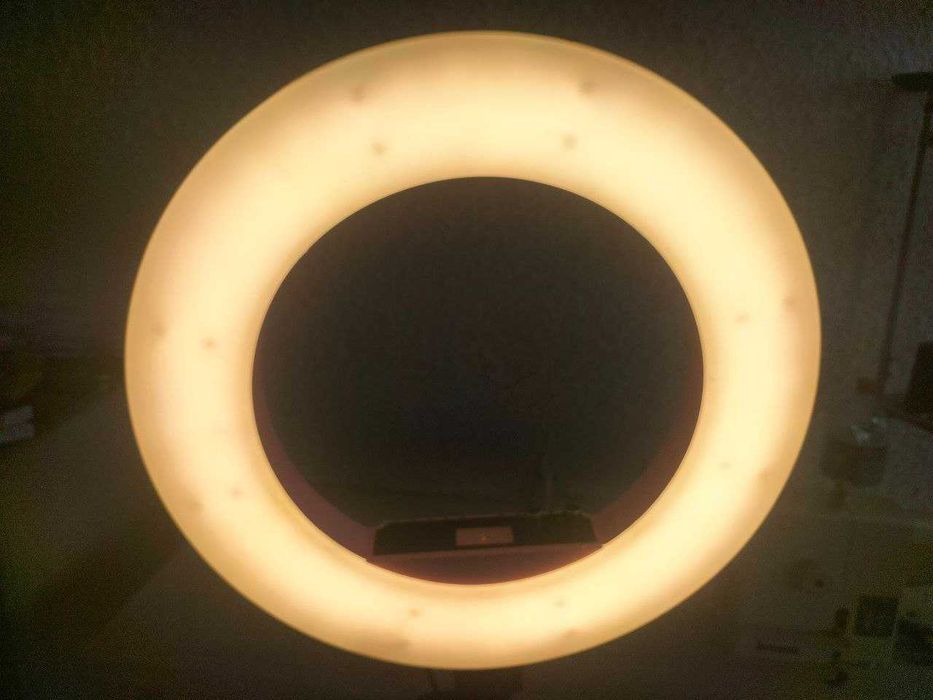 Кільцева світлодіодна LED лампа CY-R50L зі штативом