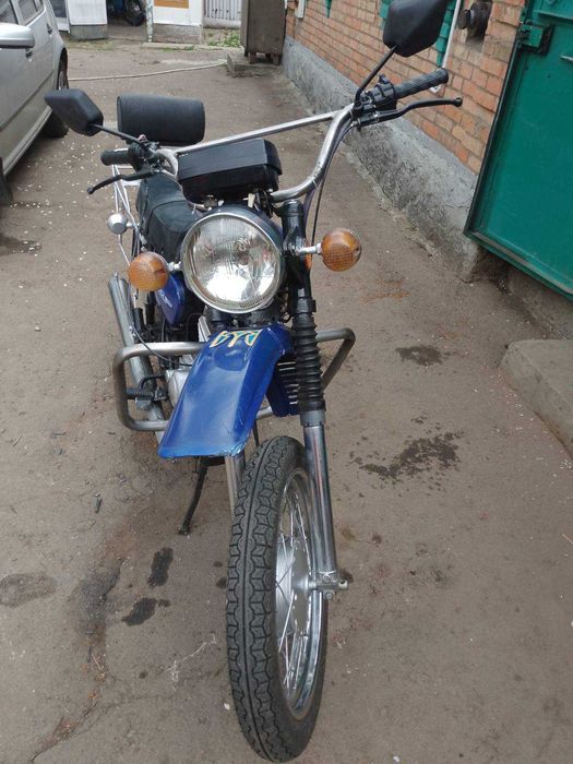 Продам 2  мотоцикли Мінськ і велосипед.
