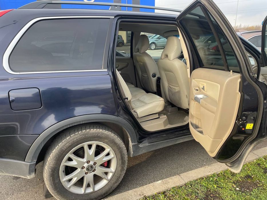 Volvo XC90, 2,4 дизель,4х4, 7 місць.