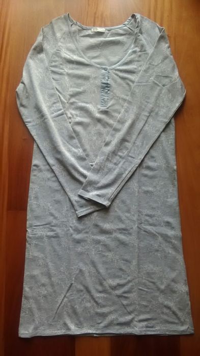Camisa da noite de maternidade usada uma vez tamanho S