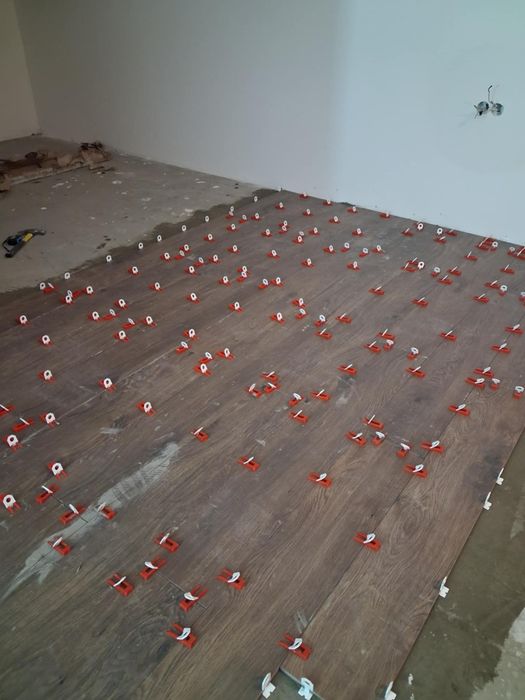 Usługi glazurnicze, wolne terminy