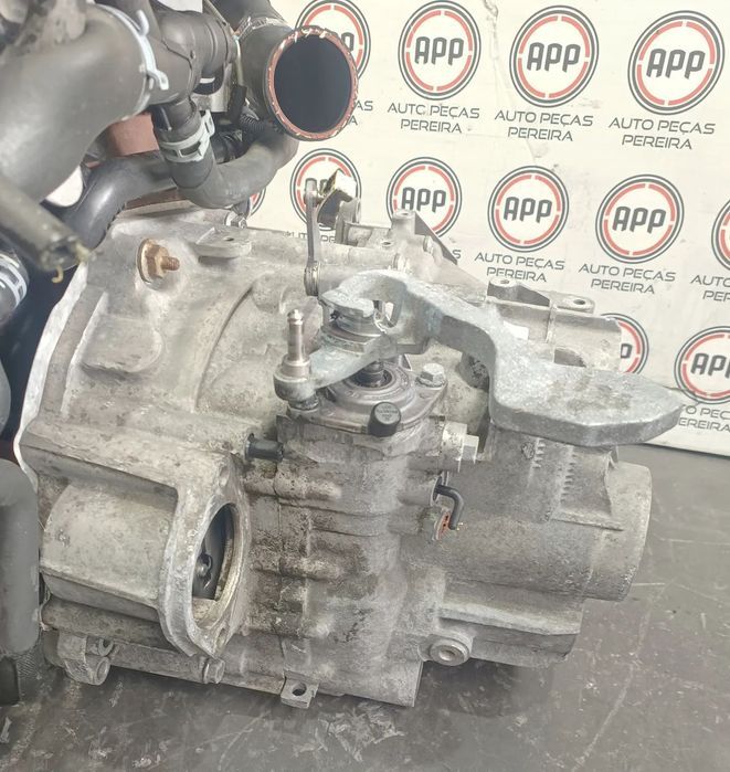 Caixa de 6 velocidades Seat Ibiza 6J 2.0 TDI referência LNK