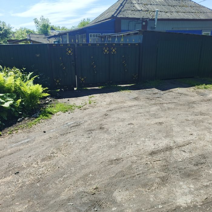 Будинок  у місті Бахмач