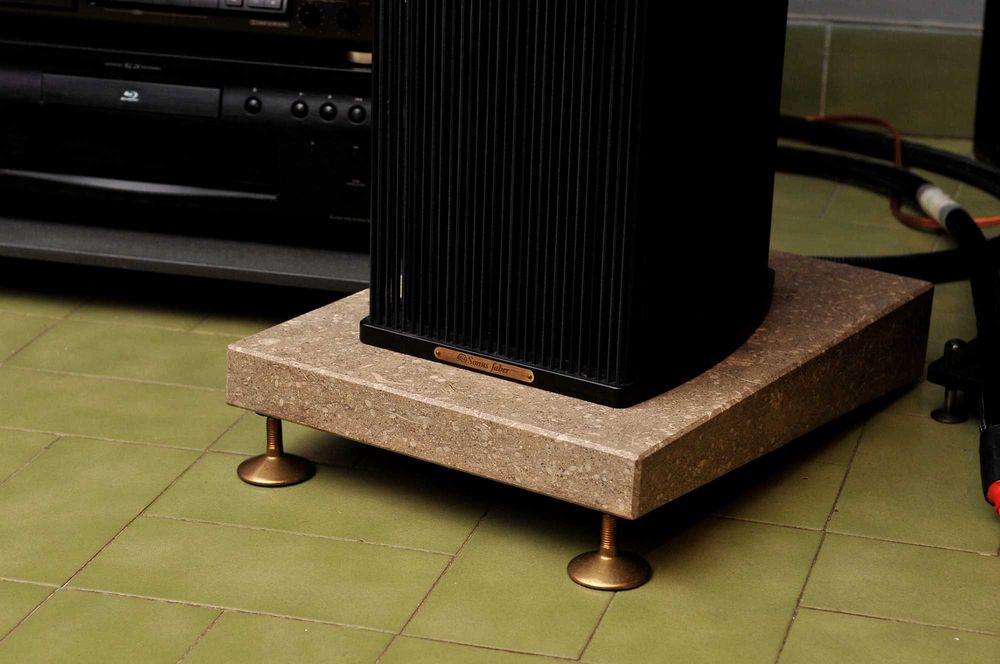 Sonus faber guarneri memento standy