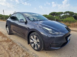Tesla Model Y Long Range Dual Motor AWD