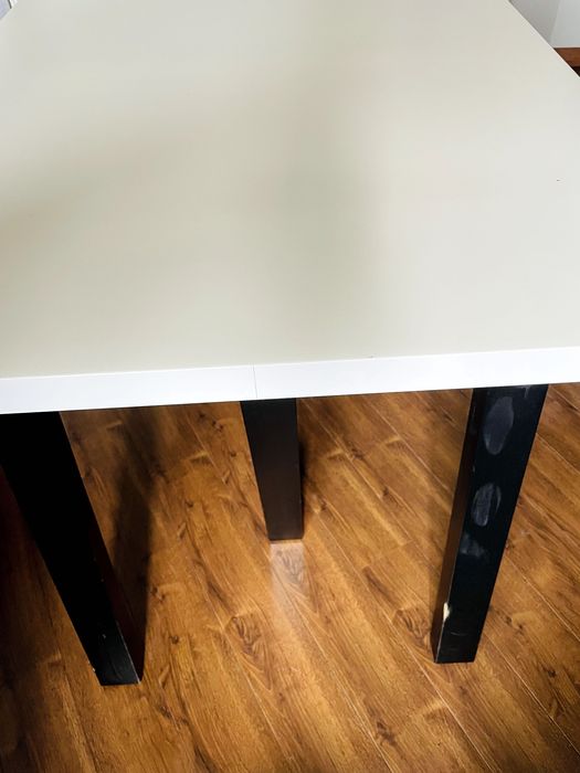 Mesa sala preta e branca IKEA
