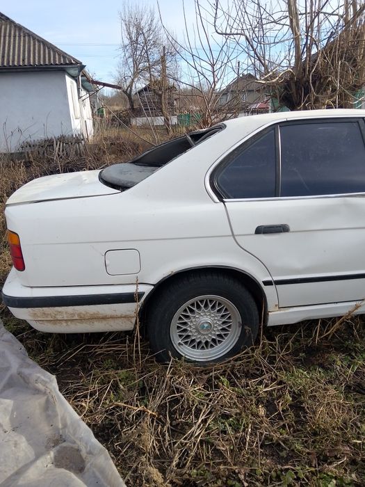 Продам BMW після дтп. Цікавить обмін.