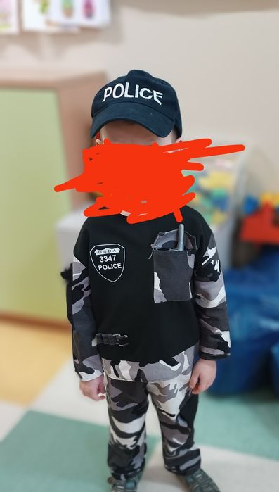 Strój policjanta 104/110
